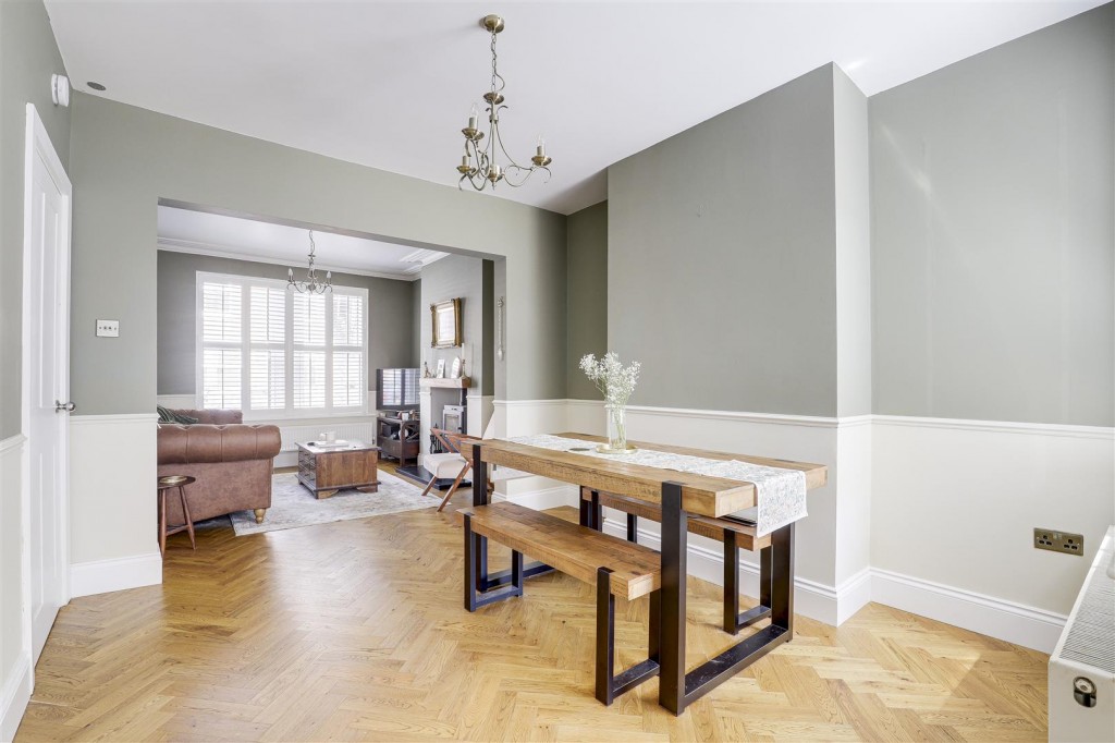 Richmond Road, West Bridgford, Nottinghamshire, NG2 5GD