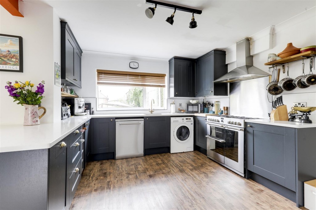 Pateley Road, Woodthorpe, Nottinghamshire, NG3 5QF