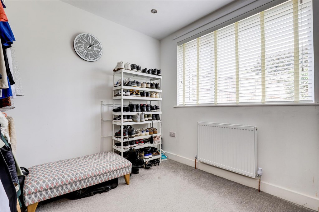 The Mount, Mapperley, Nottinghamshire, NG3 6FX