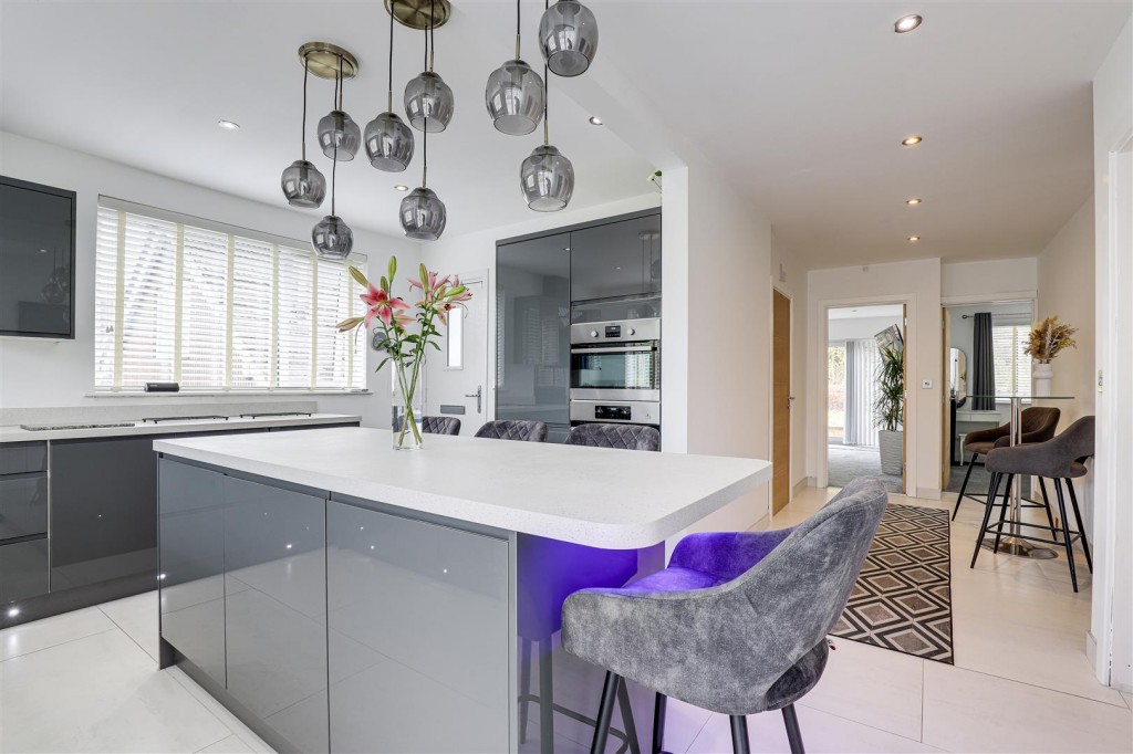 The Mount, Mapperley, Nottinghamshire, NG3 6FX