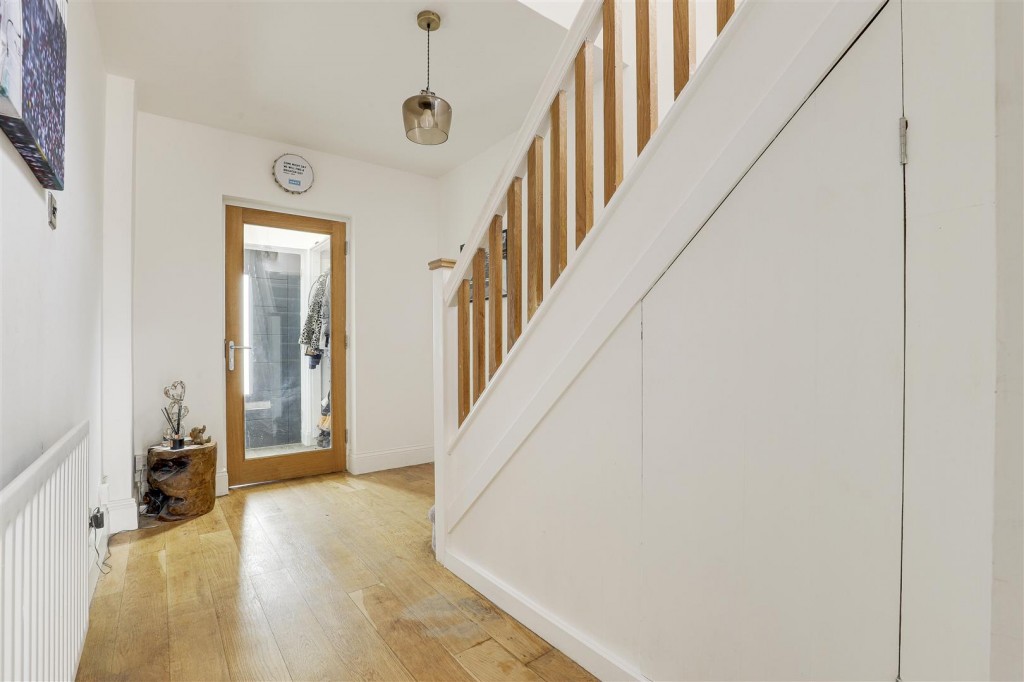 15 Grassington Road, Aspley, Nottinghamshire, NG8 3PA