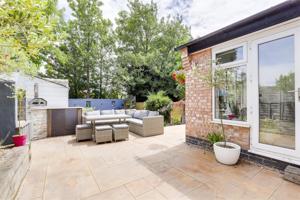 15 Grassington Road, Aspley, Nottinghamshire, NG8 3PA