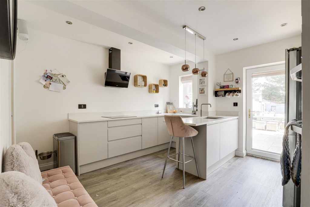 15 Grassington Road, Aspley, Nottinghamshire, NG8 3PA