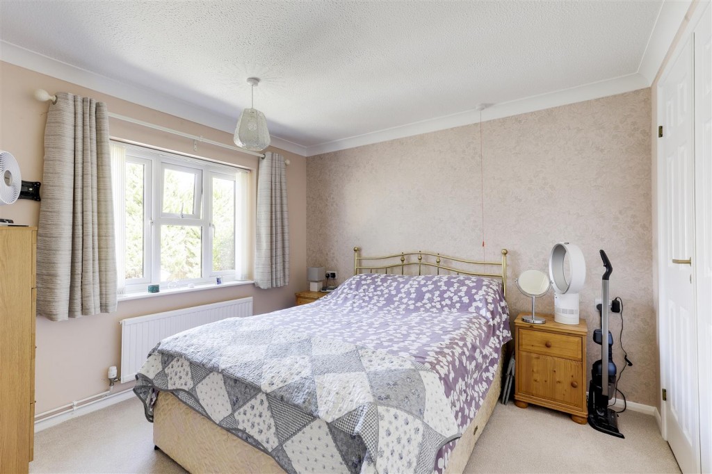 Kingfishers Court, West Bridgford, Nottinghamshire, NG2 6QF