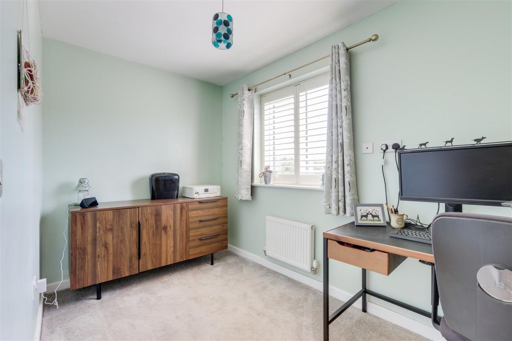 Hartland Drive, Mapperley, Nottinghamshire, NG3 5UZ