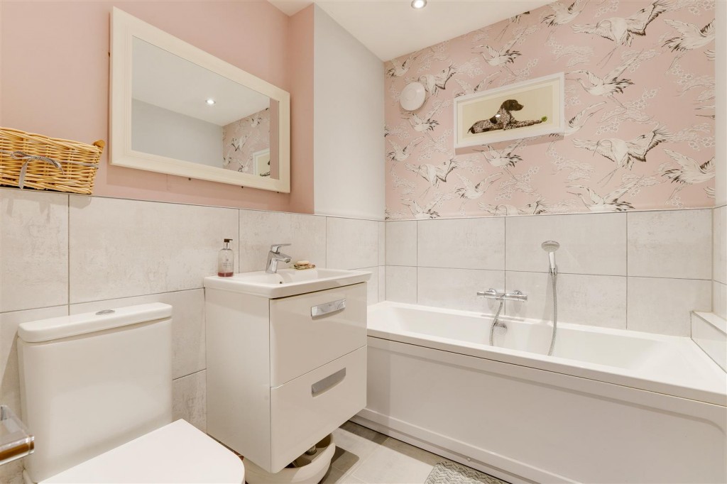 Hartland Drive, Mapperley, Nottinghamshire, NG3 5UZ