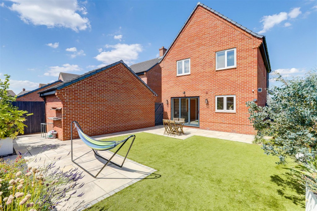 Hartland Drive, Mapperley, Nottinghamshire, NG3 5UZ