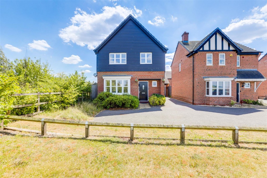 Hartland Drive, Mapperley, Nottinghamshire, NG3 5UZ