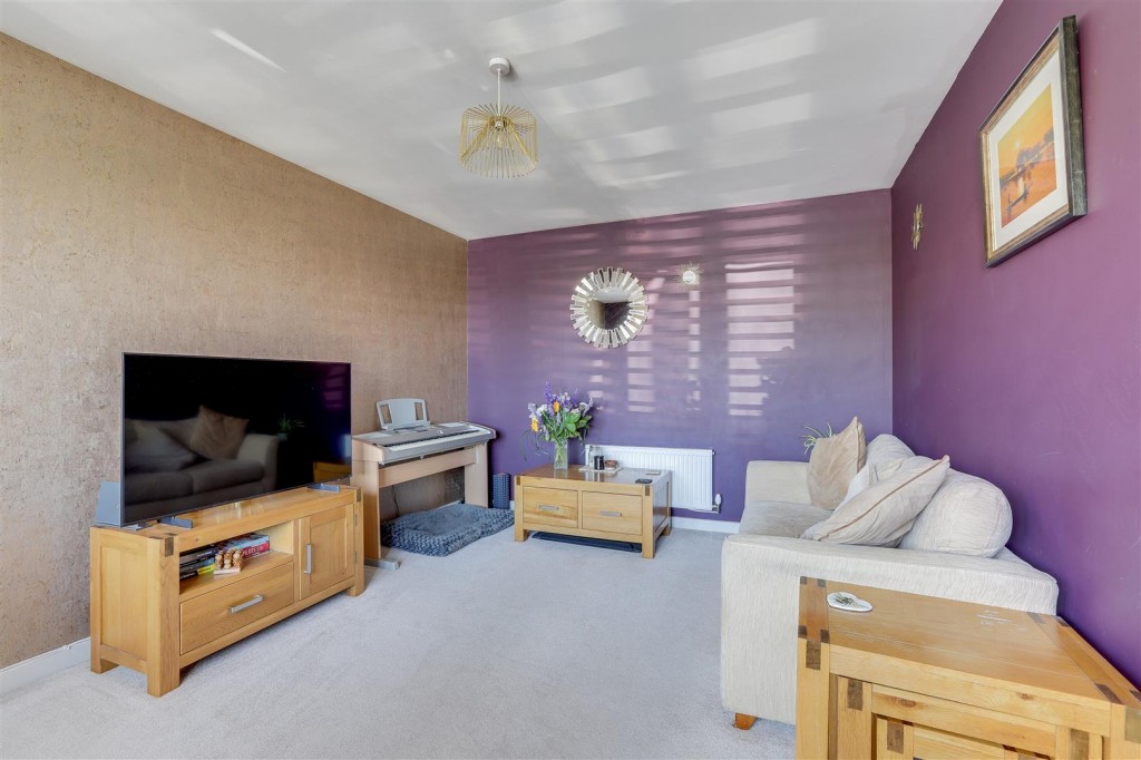 Hartland Drive, Mapperley, Nottinghamshire, NG3 5UZ