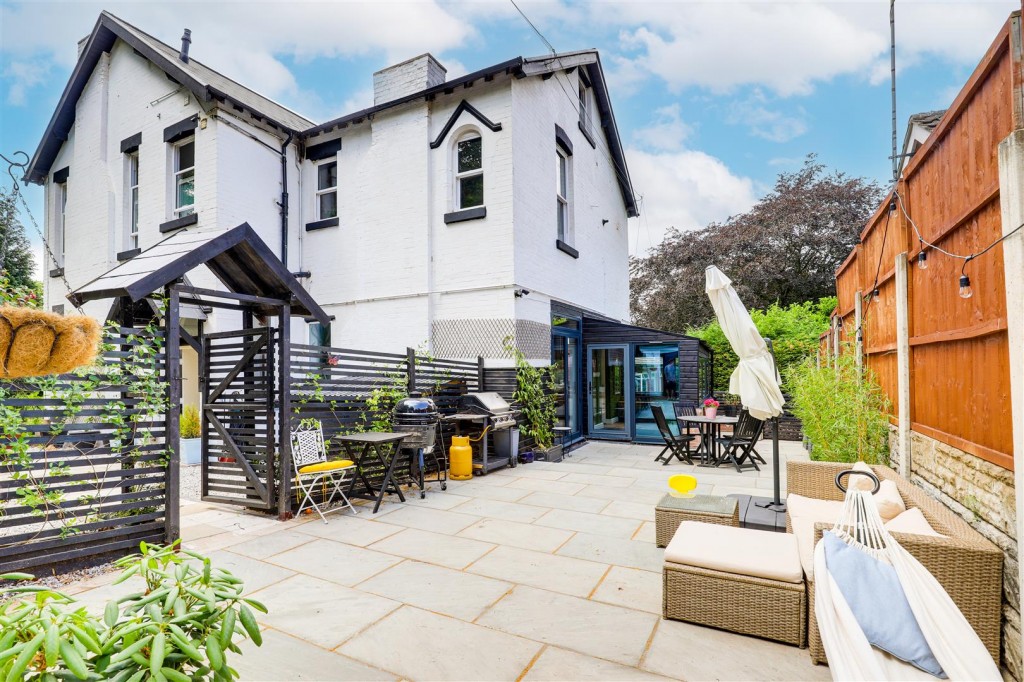 Victoria Crescent, Sherwood, Nottinghamshire, NG5 4DA