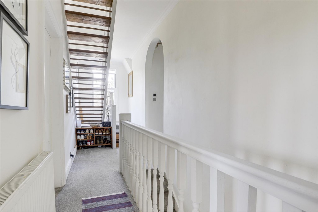 Victoria Crescent, Sherwood, Nottinghamshire, NG5 4DA