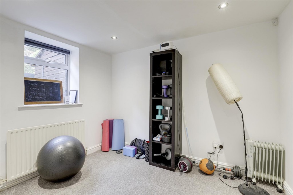Victoria Crescent, Sherwood, Nottinghamshire, NG5 4DA