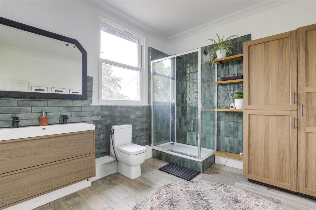 Victoria Crescent, Sherwood, Nottinghamshire, NG5 4DA