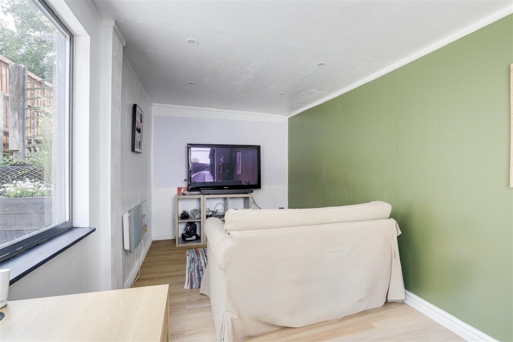 Victoria Crescent, Sherwood, Nottinghamshire, NG5 4DA