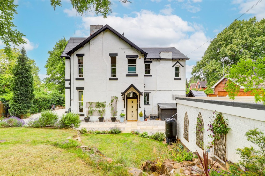 Victoria Crescent, Sherwood, Nottinghamshire, NG5 4DA