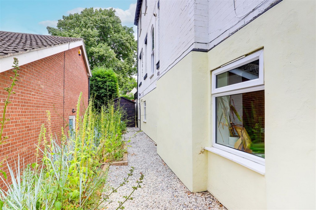 Victoria Crescent, Sherwood, Nottinghamshire, NG5 4DA
