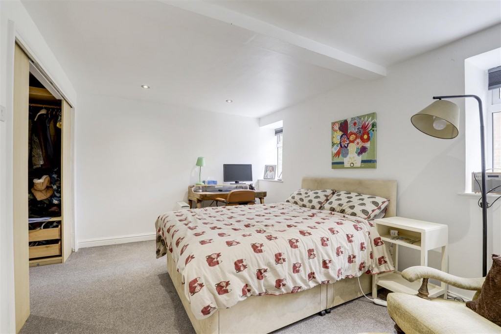 Victoria Crescent, Sherwood, Nottinghamshire, NG5 4DA