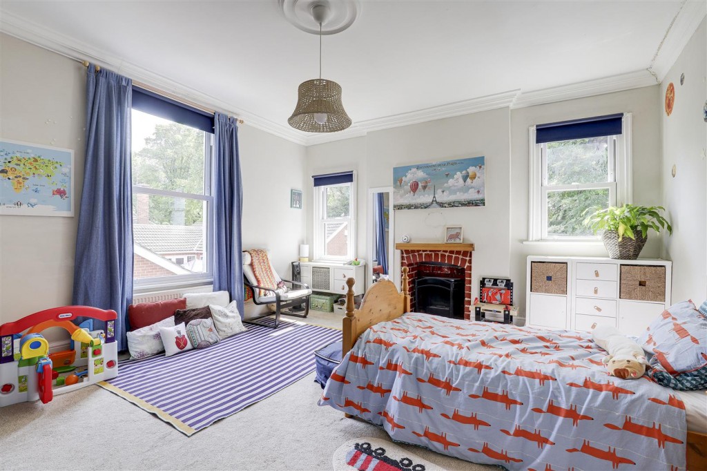Victoria Crescent, Sherwood, Nottinghamshire, NG5 4DA