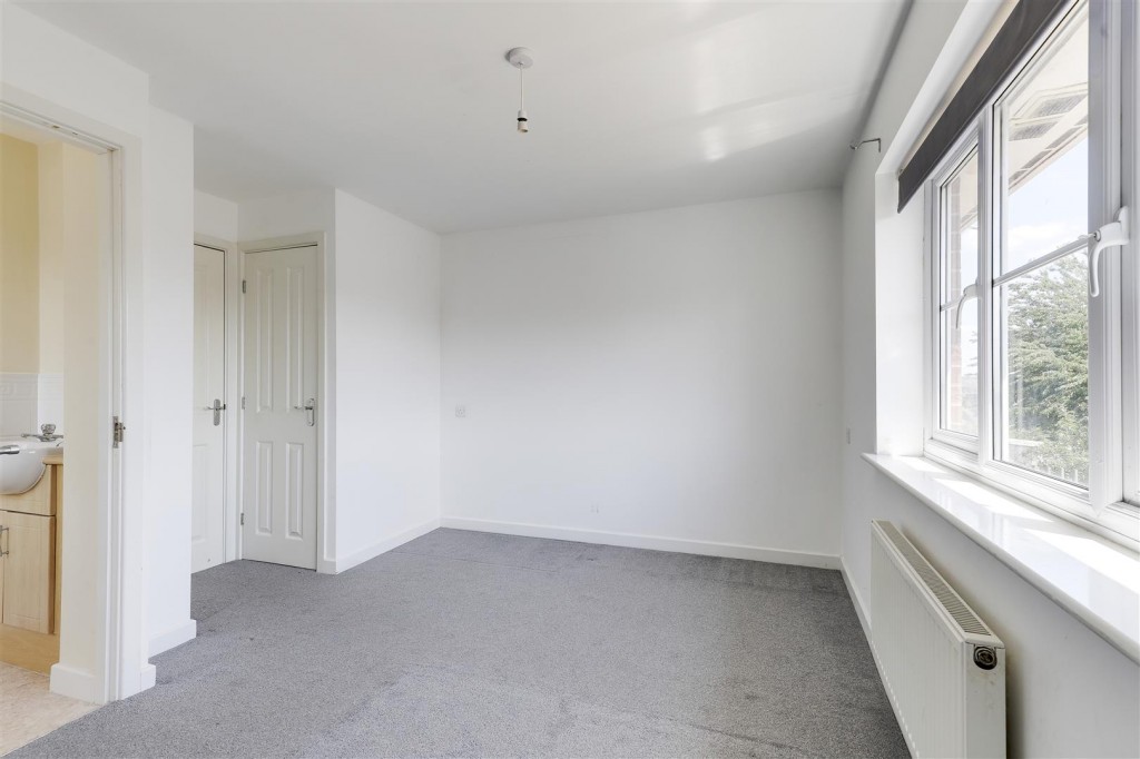 Gainsford Crescent, Bestwood, Nottinghamshire, NG5 5HT