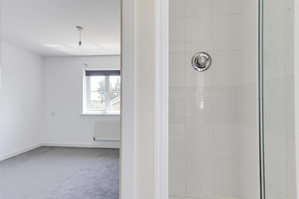 Gainsford Crescent, Bestwood, Nottinghamshire, NG5 5HT