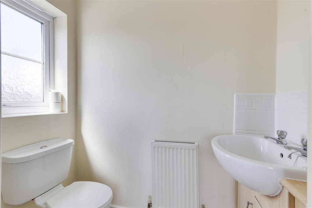 Gainsford Crescent, Bestwood, Nottinghamshire, NG5 5HT