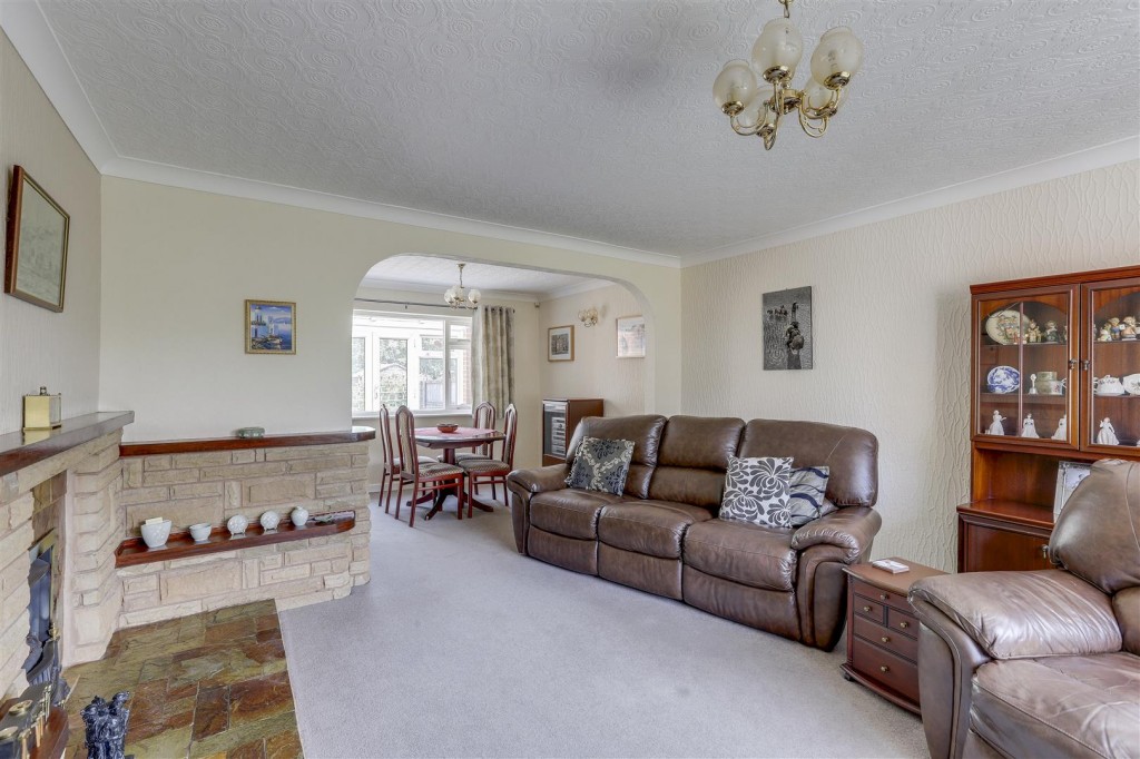 St. Marys Way, Hucknall, Nottinghamshire, NG15 7DL