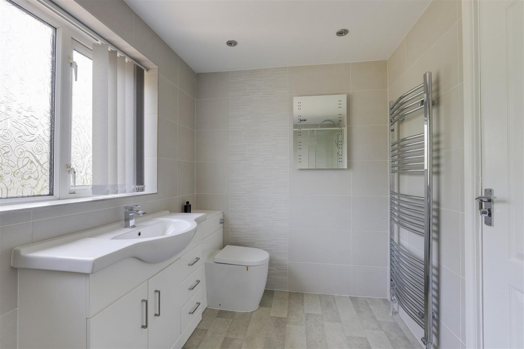 St. Marys Way, Hucknall, Nottinghamshire, NG15 7DL