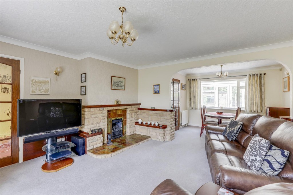 St. Marys Way, Hucknall, Nottinghamshire, NG15 7DL