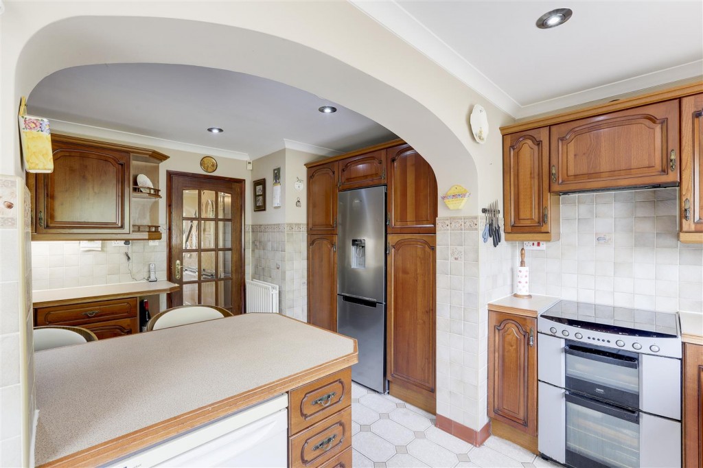 St. Marys Way, Hucknall, Nottinghamshire, NG15 7DL