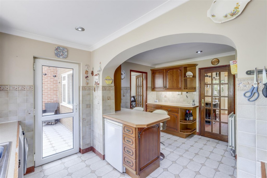 St. Marys Way, Hucknall, Nottinghamshire, NG15 7DL