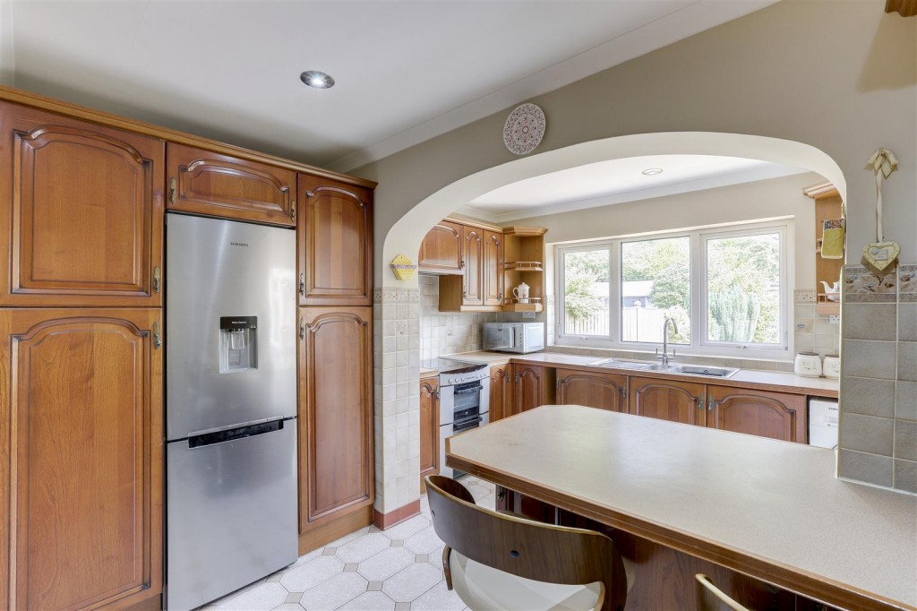 St. Marys Way, Hucknall, Nottinghamshire, NG15 7DL