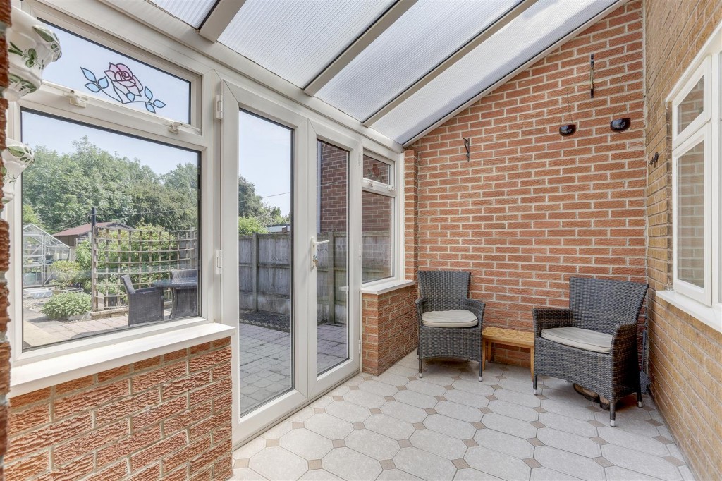 St. Marys Way, Hucknall, Nottinghamshire, NG15 7DL