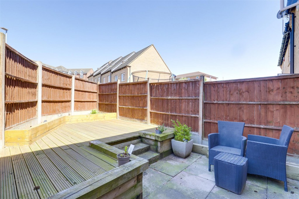 Stakeford Court, Arnold, Nottinghamshire, NG5 8SR