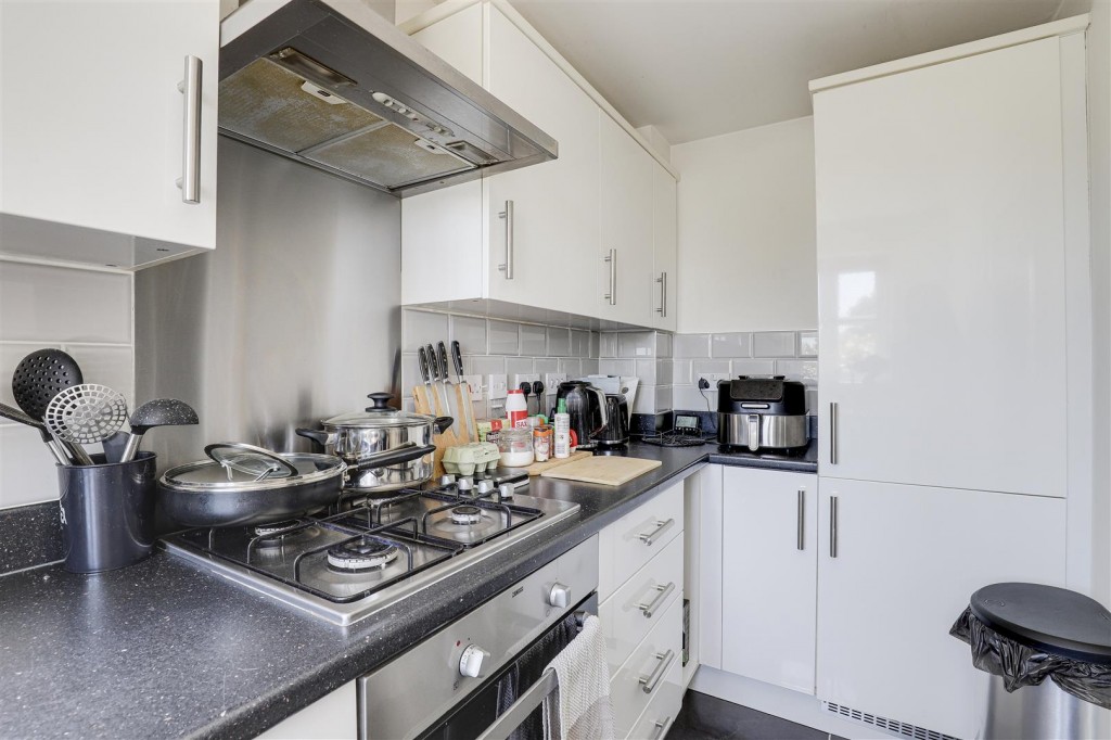Stakeford Court, Arnold, Nottinghamshire, NG5 8SR