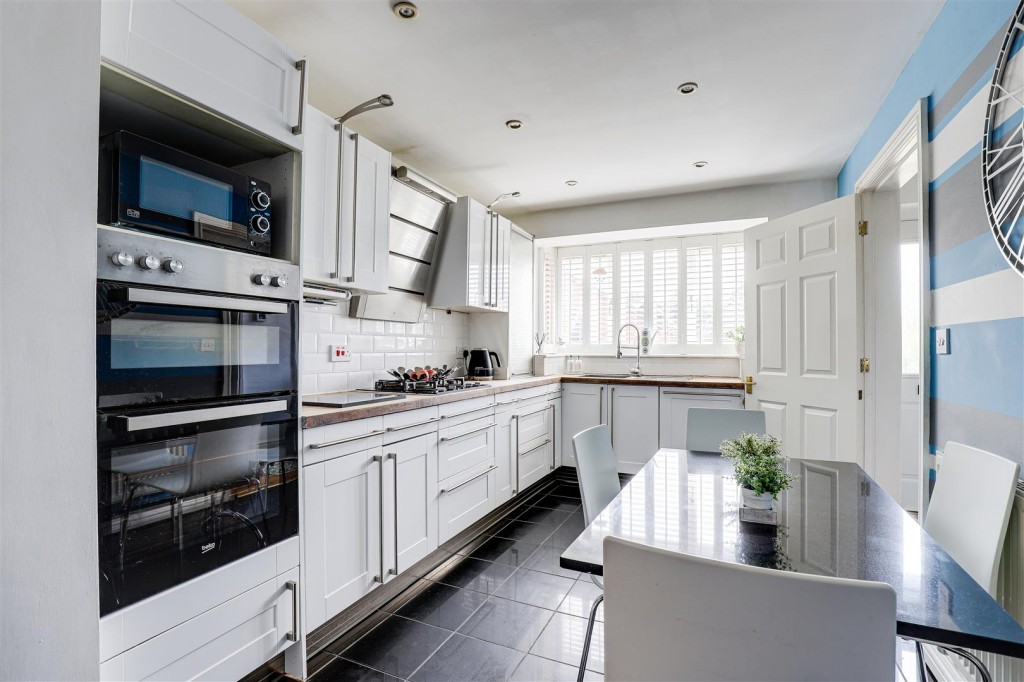 Kent Road, Mapperley, Nottinghamshire, NG3 6BS