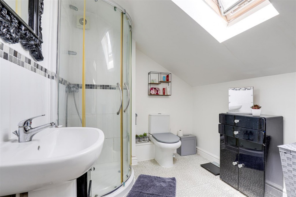 Kent Road, Mapperley, Nottinghamshire, NG3 6BS