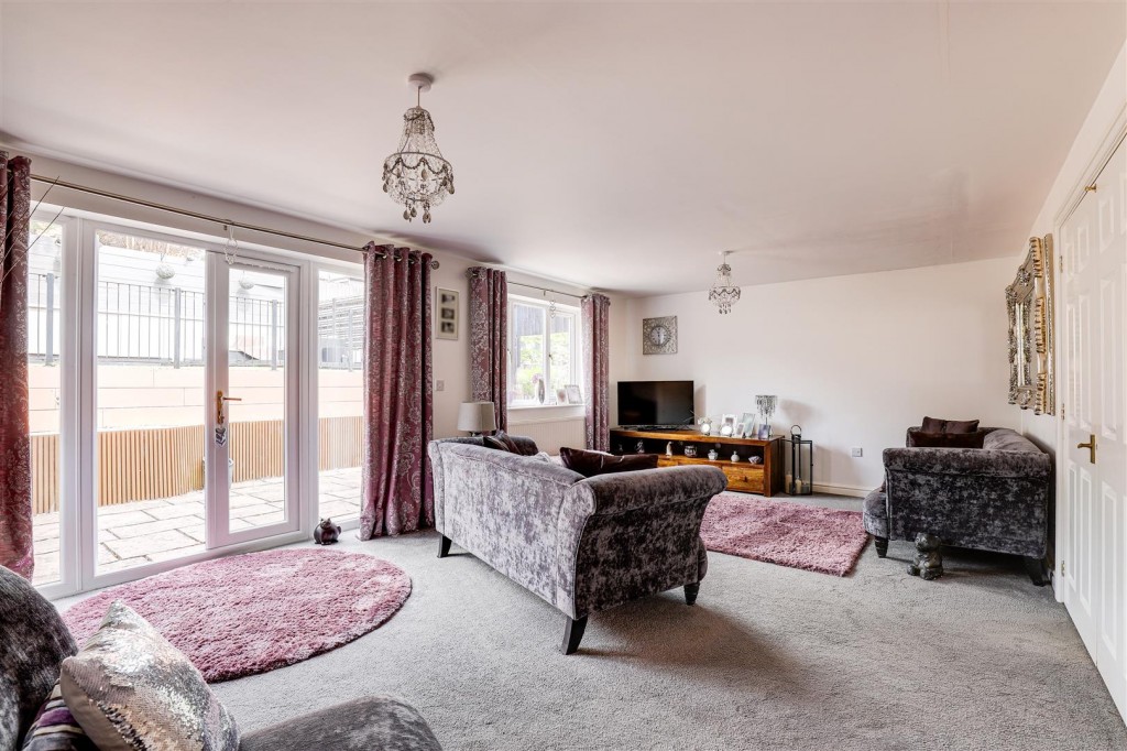 Kent Road, Mapperley, Nottinghamshire, NG3 6BS