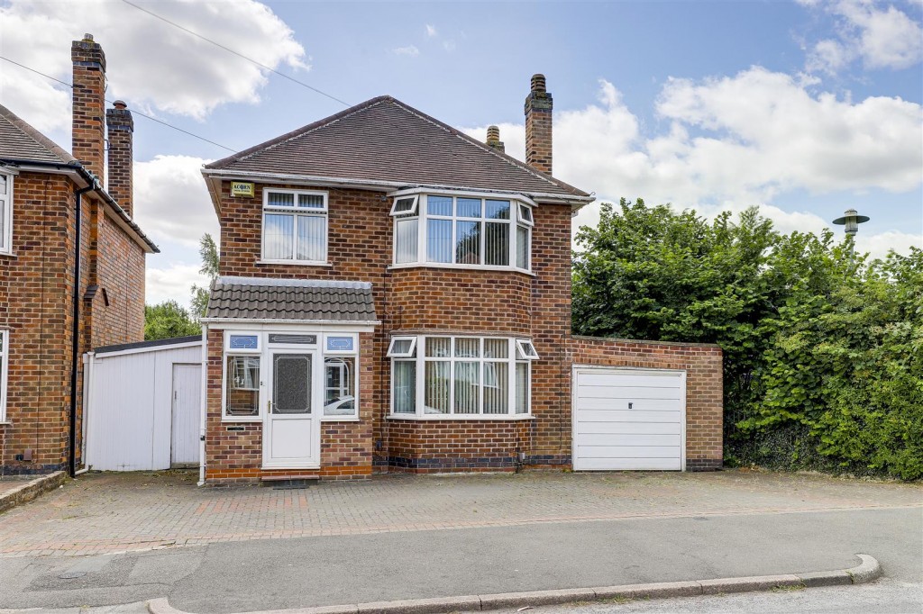 Goodwood Road, Wollaton, Nottinghamshire, NG8 2FT