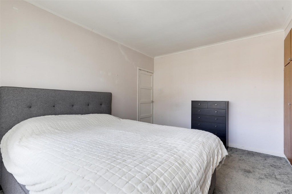 Goodwood Road, Wollaton, Nottinghamshire, NG8 2FT