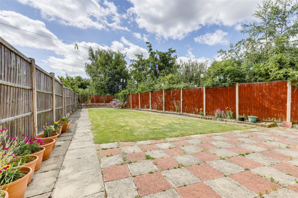 Goodwood Road, Wollaton, Nottinghamshire, NG8 2FT