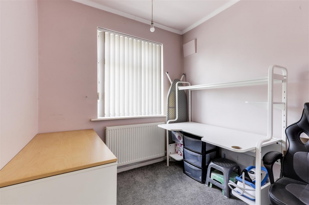 Goodwood Road, Wollaton, Nottinghamshire, NG8 2FT