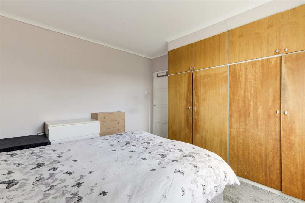 Goodwood Road, Wollaton, Nottinghamshire, NG8 2FT