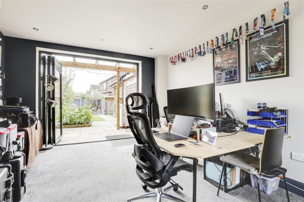 Manchester Street, Long Eaton, Derbyshire, NG10 1DE