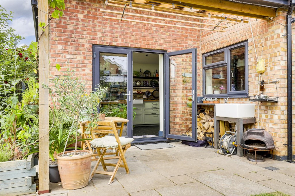 Manchester Street, Long Eaton, Derbyshire, NG10 1DE