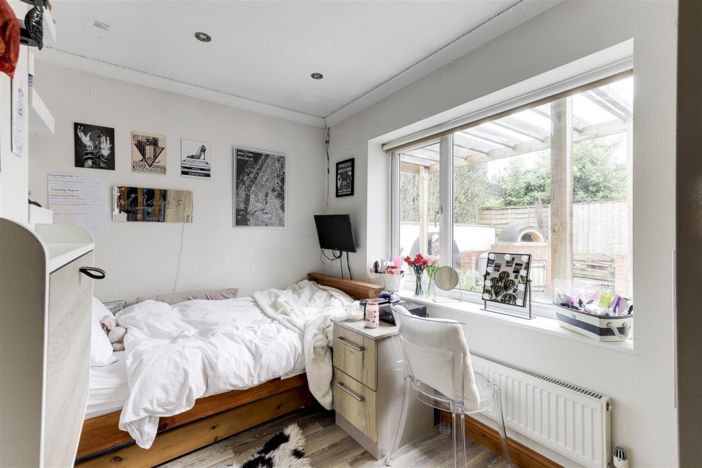 Bennett Road, Mapperley, Nottinghamshire, NG3 6BT