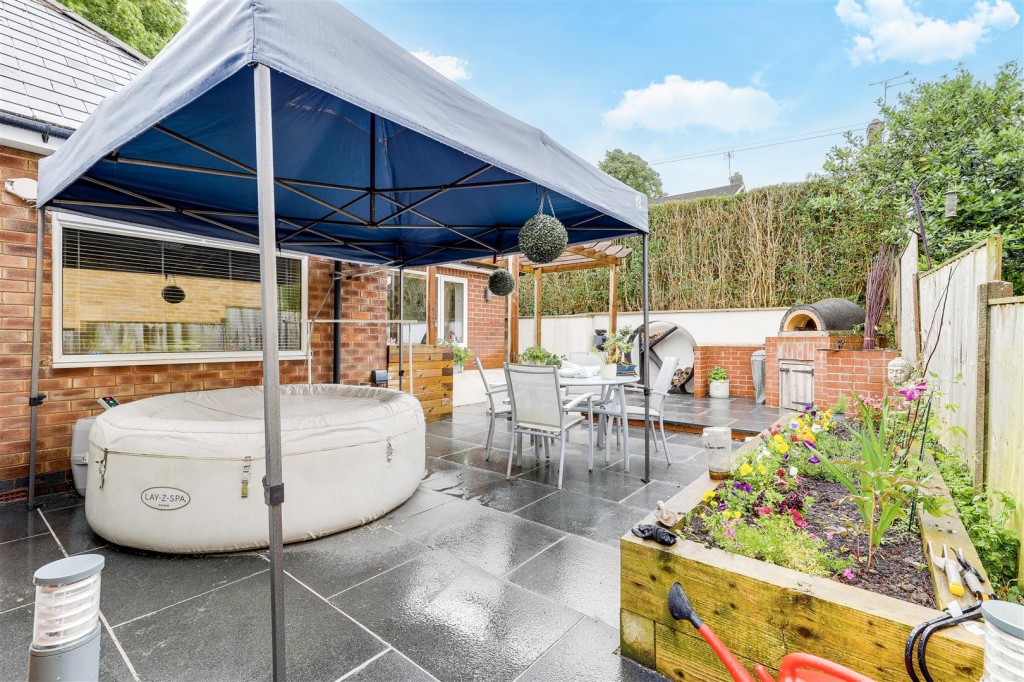 Bennett Road, Mapperley, Nottinghamshire, NG3 6BT