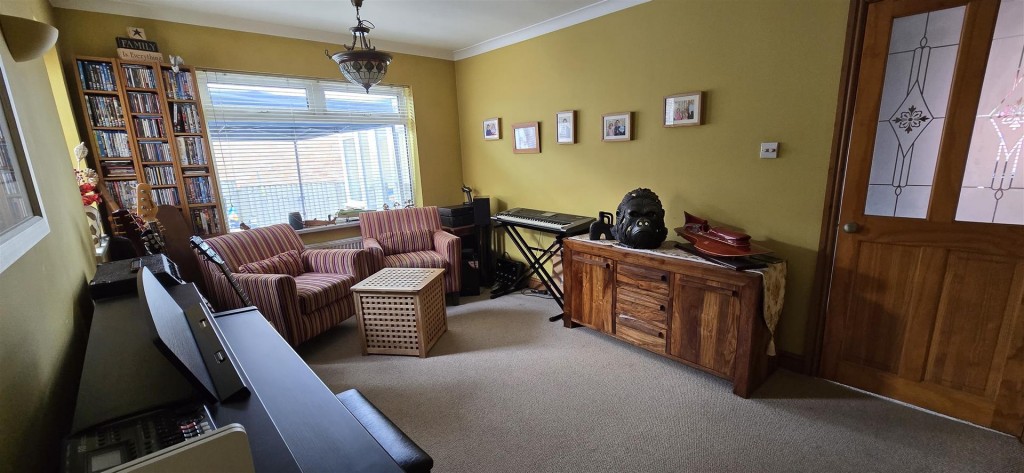 Bennett Road, Mapperley, Nottinghamshire, NG3 6BT