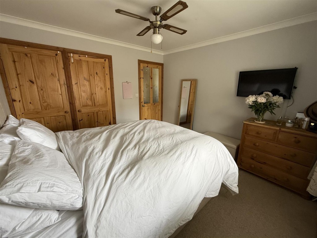 Bennett Road, Mapperley, Nottinghamshire, NG3 6BT