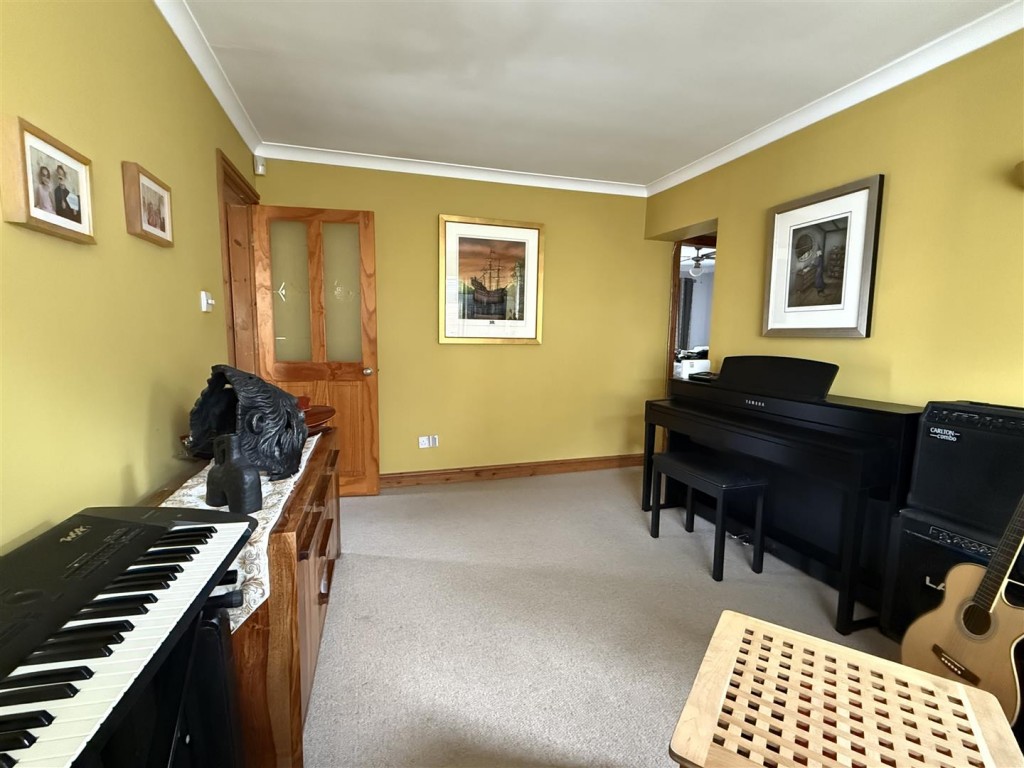 Bennett Road, Mapperley, Nottinghamshire, NG3 6BT