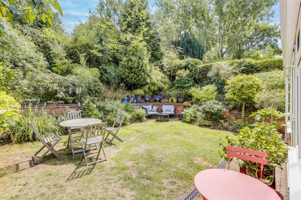Cyprus Road, Mapperley Park, Nottinghamshire, NG3 5EB